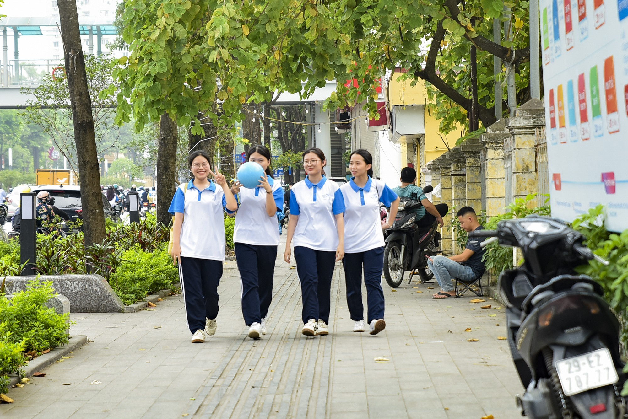 Đoạn đường chỉ một km nhưng có đến 6 trường đại học, một trường đang được đầu tư 1.700 tỷ đồng xây cơ sở mới- Ảnh 9. Đoạn đường chỉ một km nhưng có đến 6 trường đại học, một trường đang được đầu tư 1.700 tỷ đồng xây cơ sở mới- Ảnh 9.