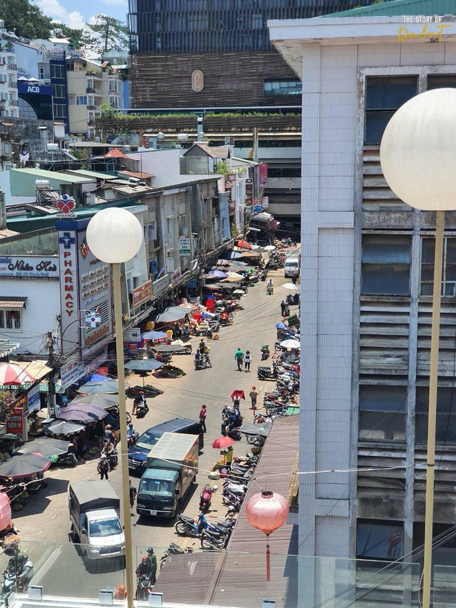 Nhiều điểm du lịch vắng khách bất ngờ trong ngày nghỉ đầu tiên: Từ Cát Bà đến Đà Lạt, Vũng Tàu đều thưa thớt - Ảnh 10.