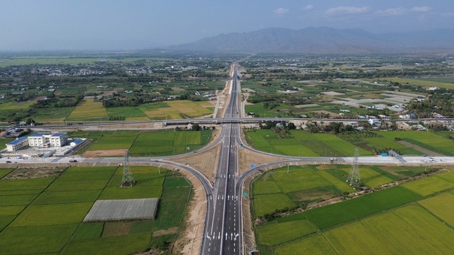 Vì sao đóng cửa cao tốc Cam Lâm - Vĩnh Hảo ngày mai? - Ảnh 1. Vì sao đóng cửa cao tốc Cam Lâm - Vĩnh Hảo ngày mai? - Ảnh 1.