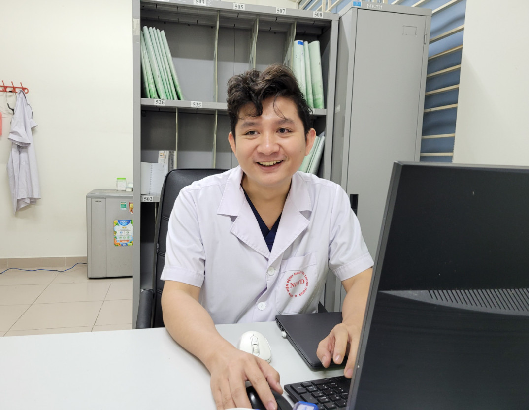 'Bị phạt 7 triệu vì chén rượu uống từ hôm trước': Uống rượu xong bao lâu thì yên tâm lái xe?- Ảnh 2. 'Bị phạt 7 triệu vì chén rượu uống từ hôm trước': Uống rượu xong bao lâu thì yên tâm lái xe?- Ảnh 2.
