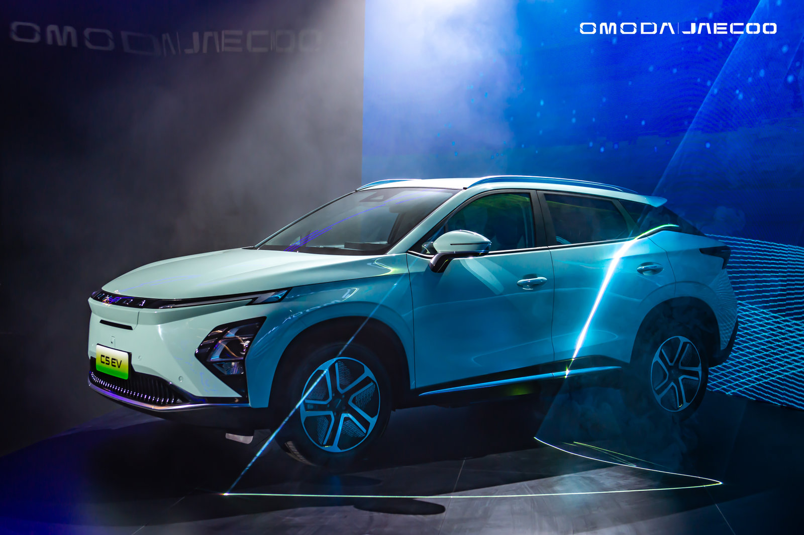 'Nước cờ nhanh' của tập đoàn vừa ký đầu tư 20.000 tỷ vào Việt Nam: Toyota chịu sức ép lớn!- Ảnh 1. 'Nước cờ nhanh' của tập đoàn vừa ký đầu tư 20.000 tỷ vào Việt Nam: Toyota chịu sức ép lớn!- Ảnh 1.