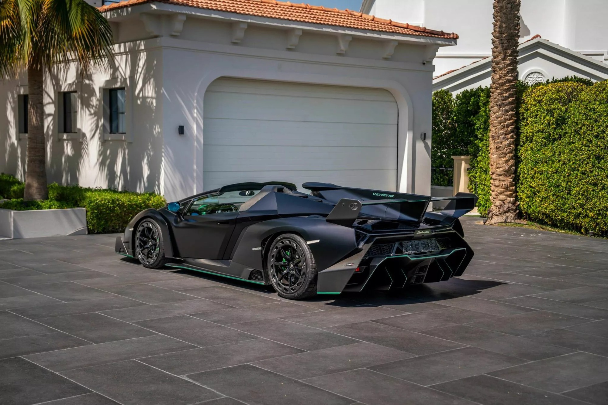Siêu xe Lamborghini siêu hiếm, siêu xịn nhưng rao 2 lần trong 4 năm vẫn không ai mua - Ảnh 2. Siêu xe Lamborghini siêu hiếm, siêu xịn nhưng rao 2 lần trong 4 năm vẫn không ai mua - Ảnh 2.
