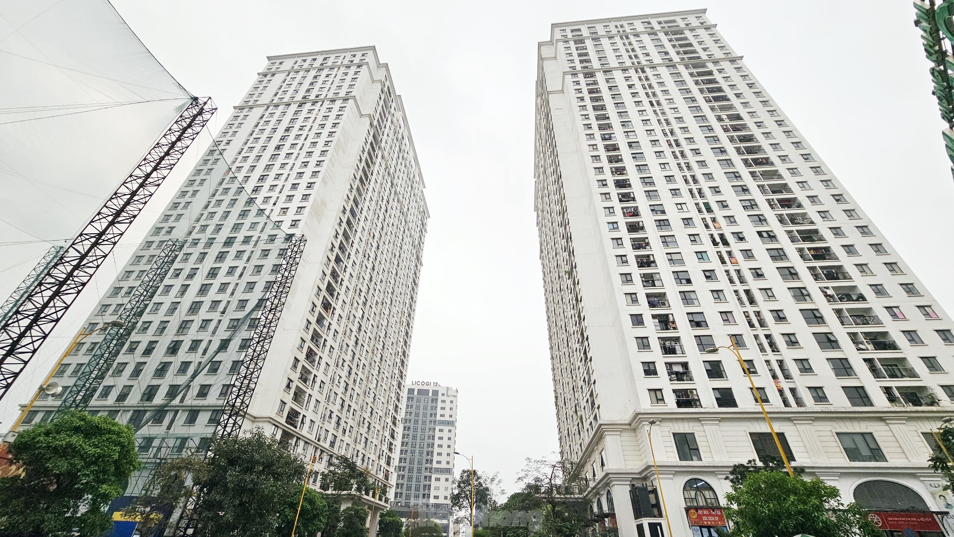 Điểm mặt những chung cư ở Hà Nội vi phạm PCCC vừa bị 'bêu tên' - Ảnh 2.