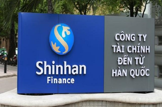 Shinhan Finance báo lỗ kỷ lục hơn 462 tỷ đồng - Ảnh 1.