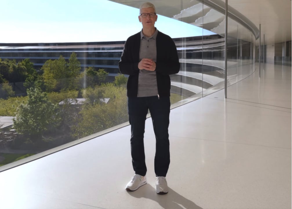 CEO Apple Tim Cook vừa được Nike sản xuất riêng 1 thứ?- Ảnh 4.