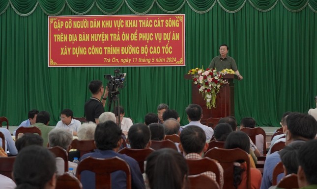 Phó Thủ tướng: 'Họp lên họp xuống nhưng công trình vẫn chờ cát' - Ảnh 3.