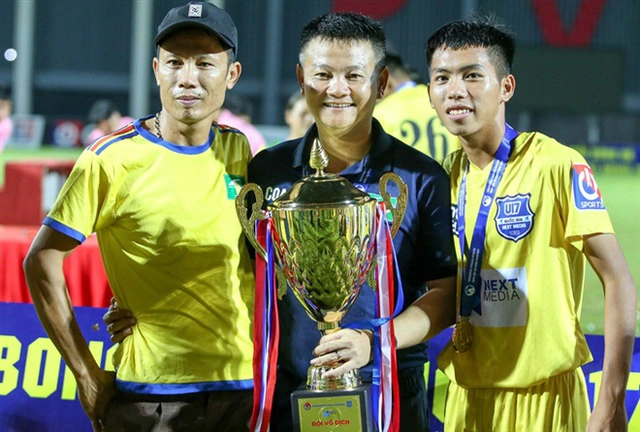 Rộ tin Văn Quyến sắp lên tuyển Việt Nam làm trợ lý cho HLV Kim Sang-sik, thực hư ra sao?- Ảnh 1.