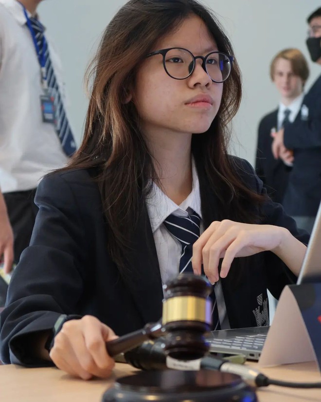 Thân Gen Z nhưng “hệ điều hành” siêu nhân: Học 2 ngành 2 nơi vẫn làm thêm, đi gym đều, ngủ đủ 8 tiếng và chill chữa lành, nể! - Ảnh 7. Thân Gen Z nhưng “hệ điều hành” siêu nhân: Học 2 ngành 2 nơi vẫn làm thêm, đi gym đều, ngủ đủ 8 tiếng và chill chữa lành, nể! - Ảnh 7.