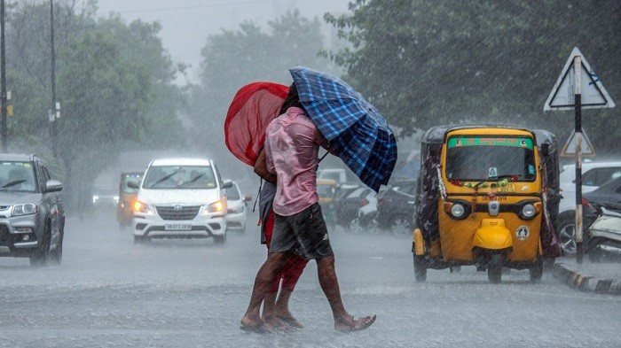 Hết El Nino, lại đến La Nina: Biển Đông dự báo có 13 cơn bão, dồn dập vào cuối năm?- Ảnh 4.