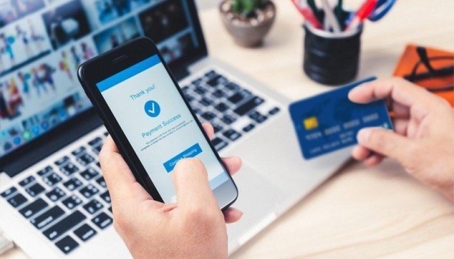 Mua vé máy bay online, người phụ nữ 59 tuổi bị "mất trắng" 18 triệu: Lúc bị chặn mới biết là lừa đảo- Ảnh 1. Mua vé máy bay online, người phụ nữ 59 tuổi bị "mất trắng" 18 triệu: Lúc bị chặn mới biết là lừa đảo- Ảnh 1.