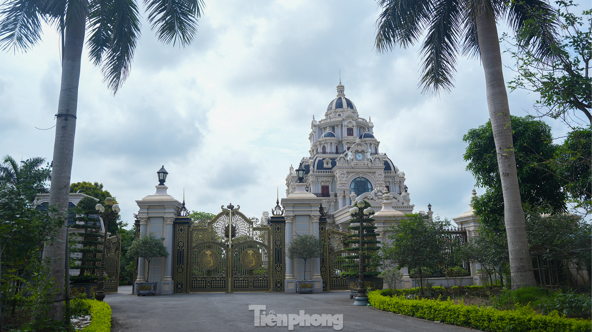 Ngôi làng tỷ phú nức tiếng tại Nam Định: Toàn dinh thự, lâu đài và tàu trăm tỷ xuôi ngược khắp muôn nơi - Ảnh 6.