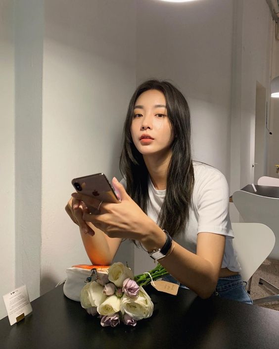 Gọi thẳng qua app chat để trao đổi công việc khi chưa hỏi “có nghe máy được không”: Tiện cho mình, phiền người khác? - Ảnh 2. Gọi thẳng qua app chat để trao đổi công việc khi chưa hỏi “có nghe máy được không”: Tiện cho mình, phiền người khác? - Ảnh 2.