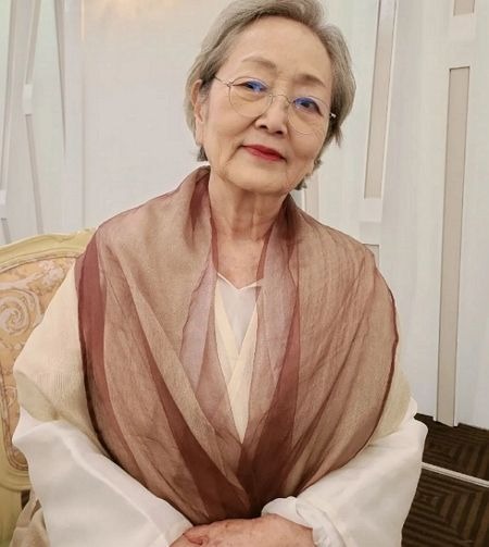 Xót xa hoàn cảnh của người bà quốc dân: Đóng phim không nghỉ trong 67 năm để nuôi 3 con, tuổi 86 vẫn phải chăm cháu bị bại liệt - Ảnh 4.