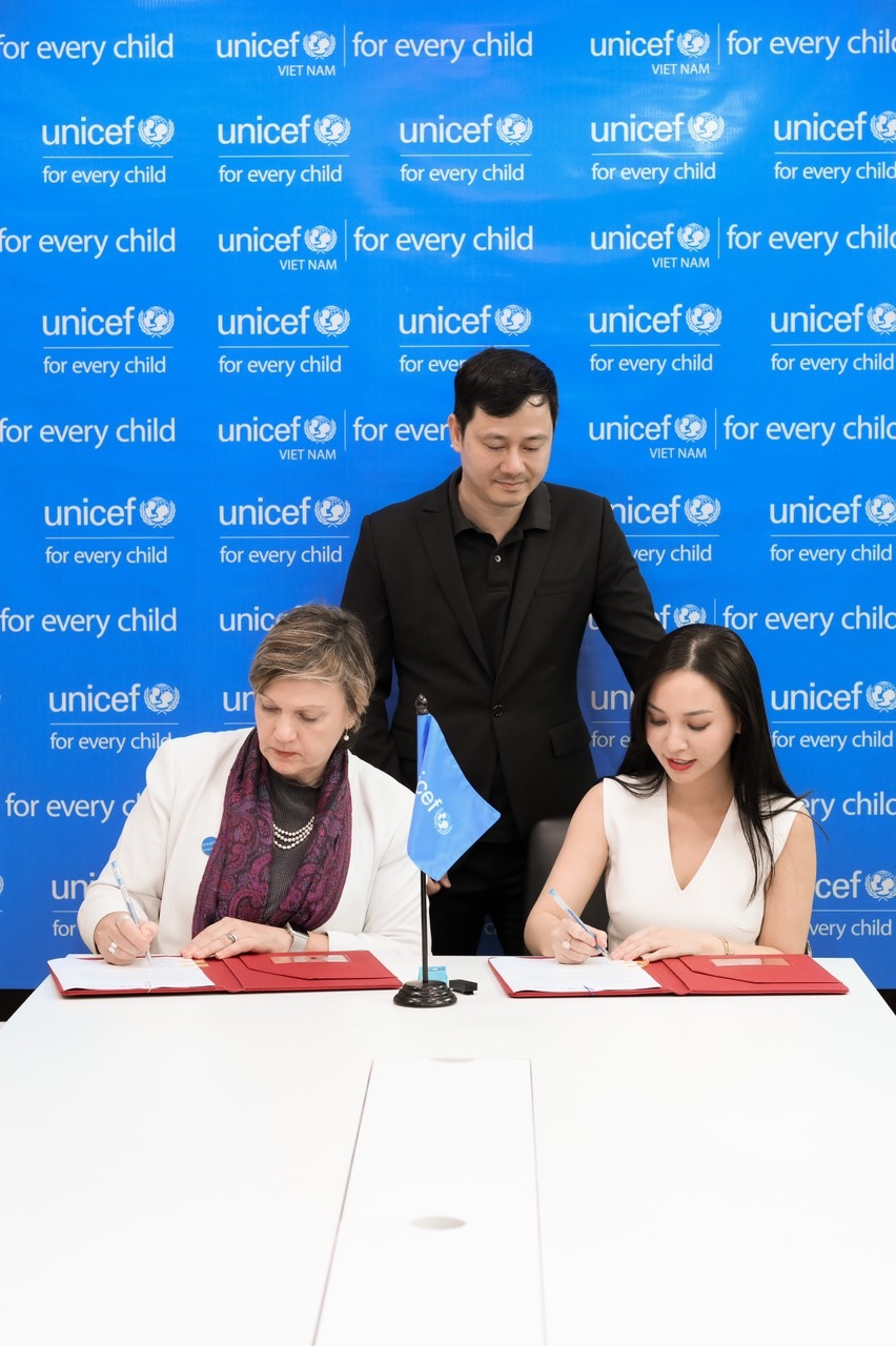 Từ khóa &quot;Hannah Olala phông bạt&quot; bỗng xuất hiện sau vụ quyên góp 1 triệu đô cho UNICEF, nữ CEO lên tiếng- Ảnh 1.