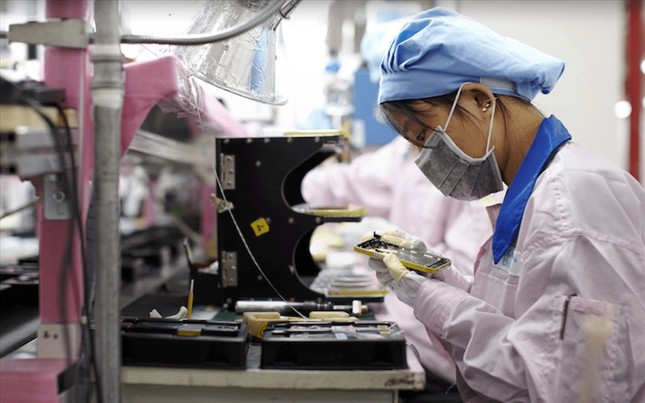 Việt Nam nhập siêu 2,6 tỷ USD trong nửa tháng - Ảnh 1. Việt Nam nhập siêu 2,6 tỷ USD trong nửa tháng - Ảnh 1.
