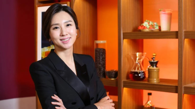 Sốc: Hoa hậu kết hôn với đại gia hơn 26 tuổi từ tận 7 năm trước mà không ai hay biết, địa điểm hôn lễ gây choáng - Ảnh 4. Sốc: Hoa hậu kết hôn với đại gia hơn 26 tuổi từ tận 7 năm trước mà không ai hay biết, địa điểm hôn lễ gây choáng - Ảnh 4.