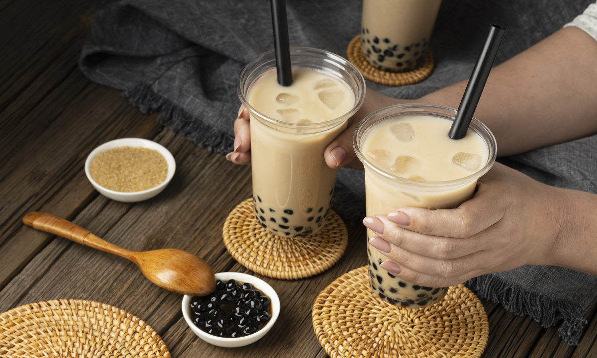 Hiệu ứng trà sữa: "Cạm bẫy vô hình" đáng sợ khiến hội chị em nai lưng cóp nhặt kiếm tiền vẫn không dư đồng nào- Ảnh 2. Hiệu ứng trà sữa: "Cạm bẫy vô hình" đáng sợ khiến hội chị em nai lưng cóp nhặt kiếm tiền vẫn không dư đồng nào- Ảnh 2.