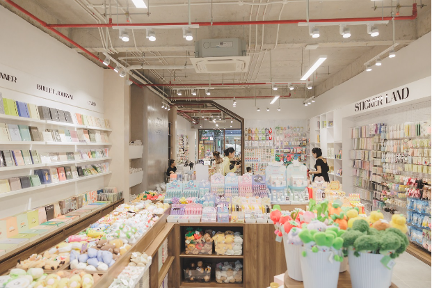 Phố thương mại Grand World bùng nổ doanh thu dịp nghỉ lễ 30/4 - 1/5 - Ảnh 8. Phố thương mại Grand World bùng nổ doanh thu dịp nghỉ lễ 30/4 - 1/5 - Ảnh 8.