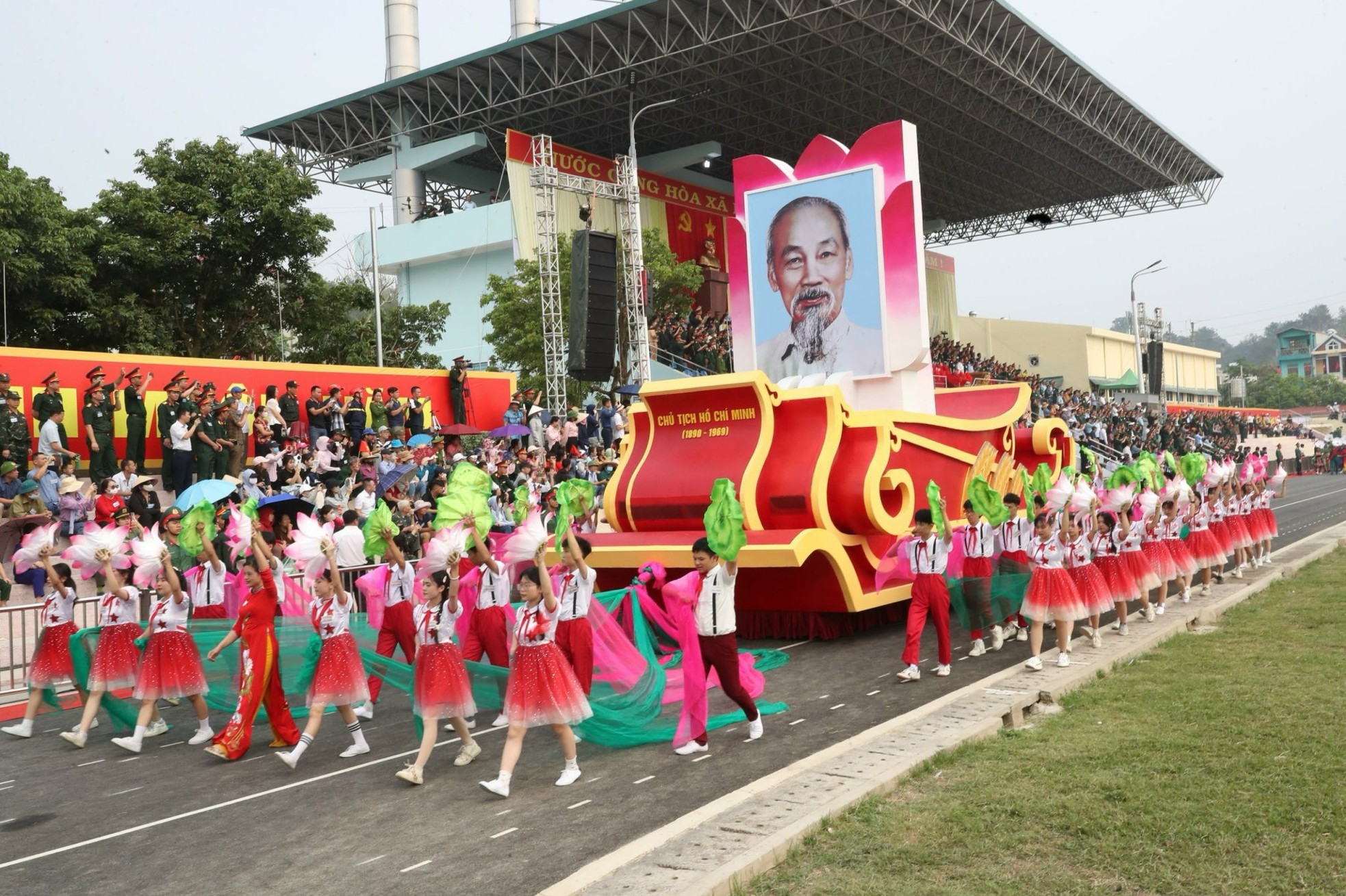 Sơ duyệt lễ kỷ niệm 70 năm chiến thắng Điện Biên Phủ - Ảnh 7.