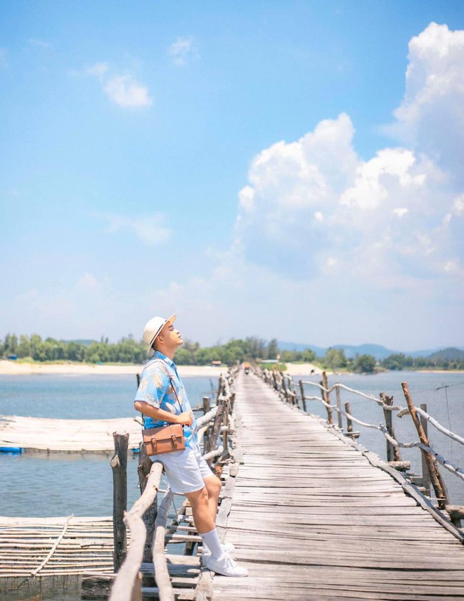 Cây cầu gỗ vượt sông dài nhất Việt Nam: Trải nghiệm thót tim đi mãi chẳng thấy bờ, nhưng đẹp và ngoạn mục hết sức!- Ảnh 15.