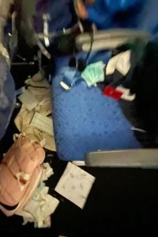 Máy bay rung lắc kinh hoàng vì bão lớn: Hành khách la hét, văng khỏi ghế, viết thư từ biệt người thân vì quá sợ hãi - Ảnh 2.