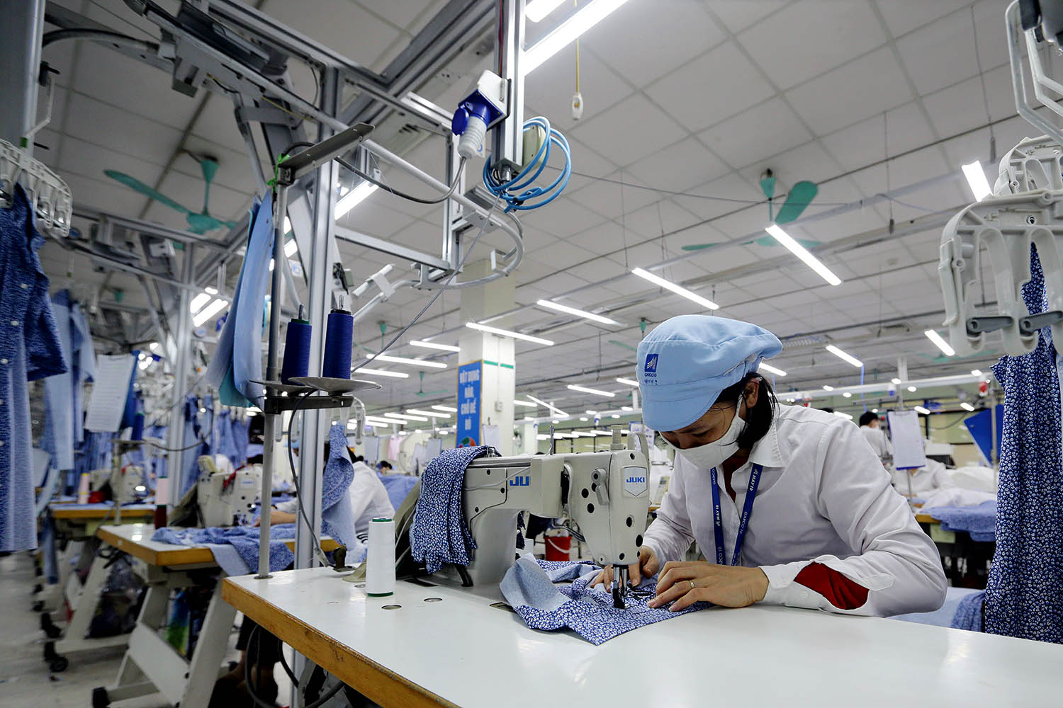 Tiếp tục giãn, hoãn nợ cho doanh nghiệp - Ảnh 1. Tiếp tục giãn, hoãn nợ cho doanh nghiệp - Ảnh 1.