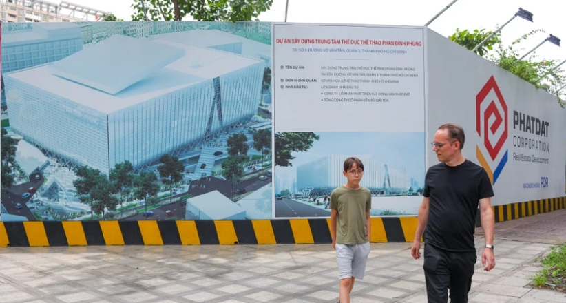 'Ôm' dự án hơn chục năm không triển khai, Phát Đạt đã 'rót' bao nhiêu tiền vào Nhà thi đấu Phan Đình Phùng? - Ảnh 2. 'Ôm' dự án hơn chục năm không triển khai, Phát Đạt đã 'rót' bao nhiêu tiền vào Nhà thi đấu Phan Đình Phùng? - Ảnh 2.