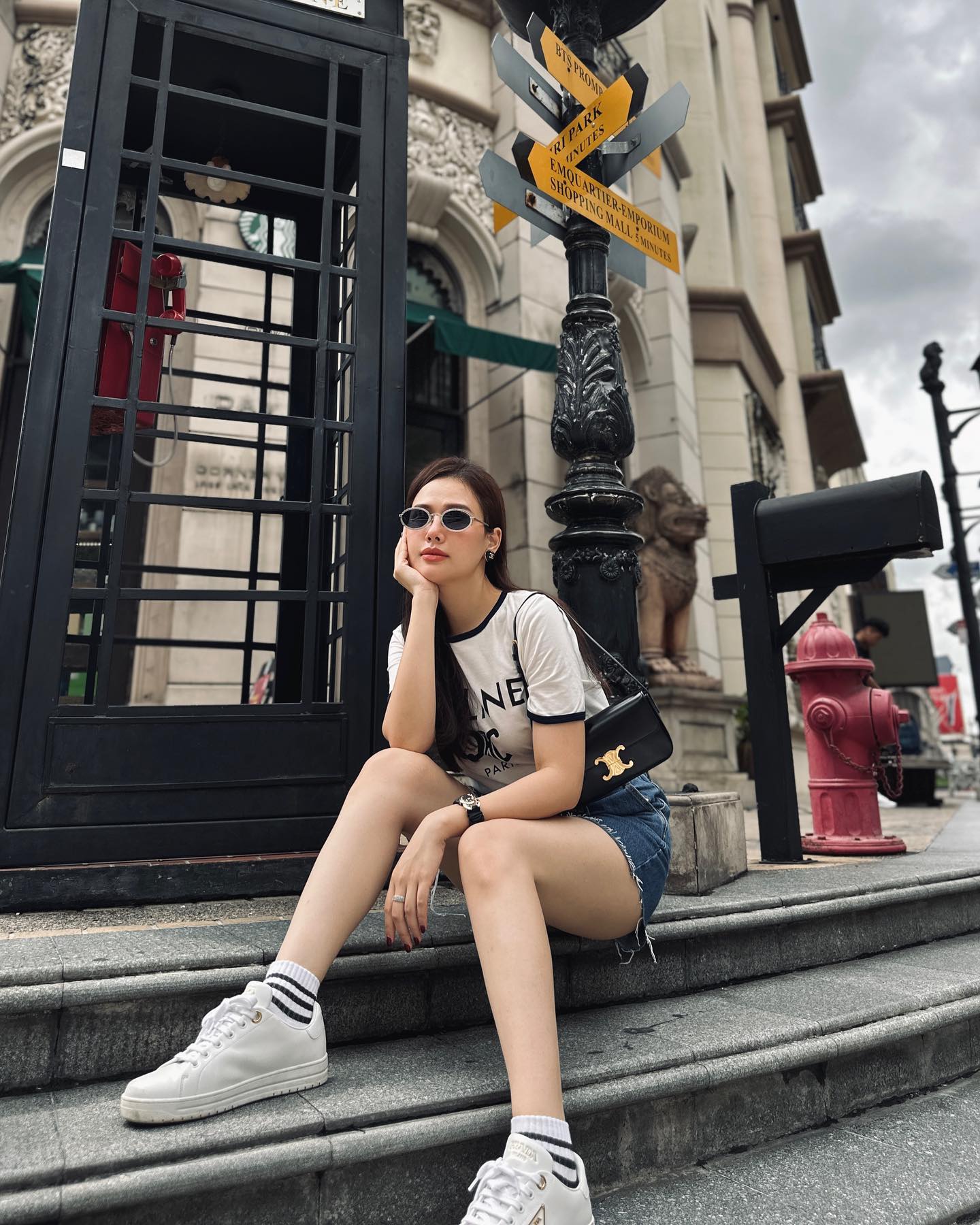 Phu nhân tập đoàn nghìn tỷ chê túi Chanel mua tận store cũng nổ da như hàng chợ- Ảnh 11. Phu nhân tập đoàn nghìn tỷ chê túi Chanel mua tận store cũng nổ da như hàng chợ- Ảnh 11.
