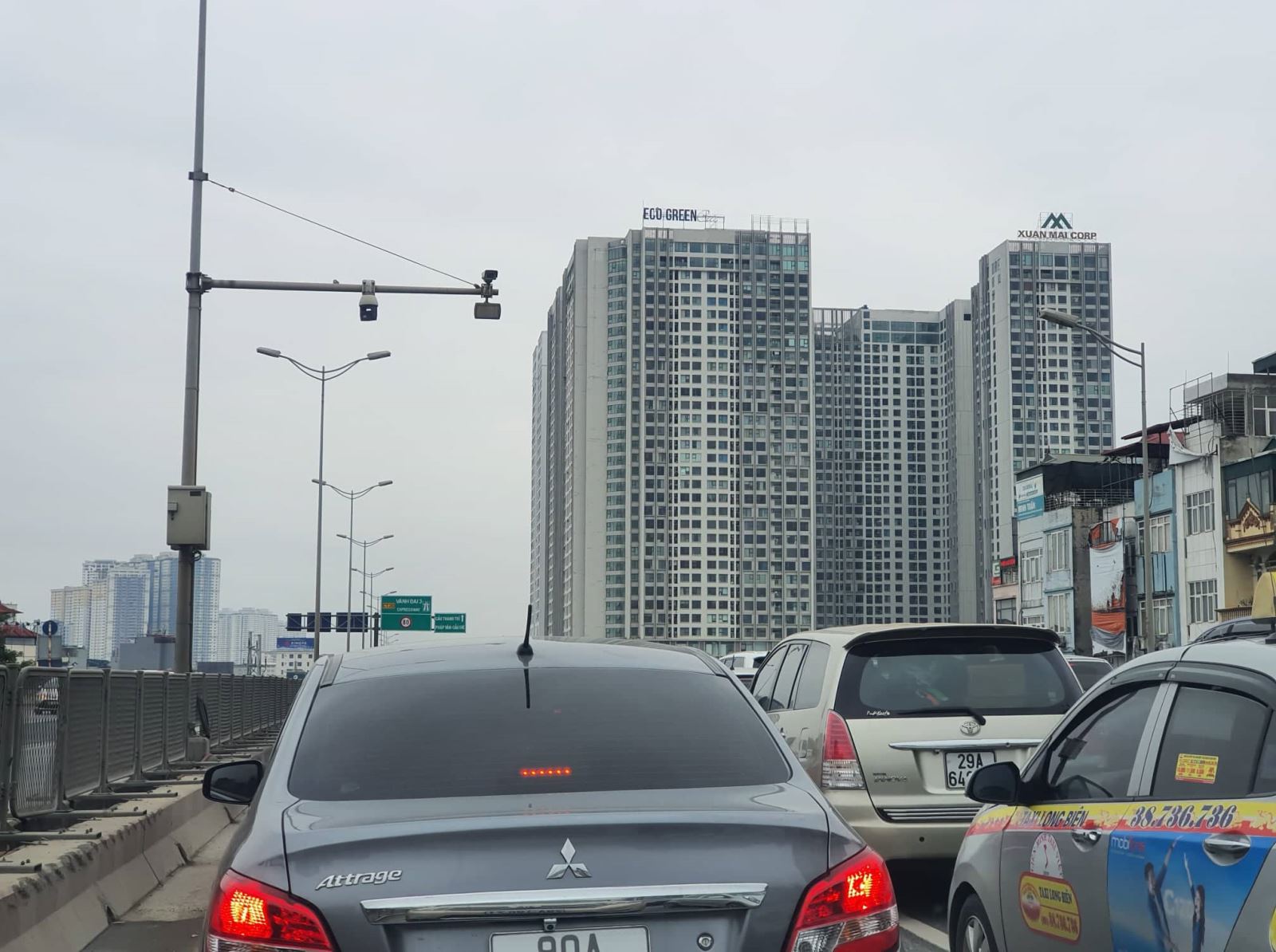 Quản lý đuờng cao tốc bằng hệ thống giao thông thông minh - Ảnh 1.