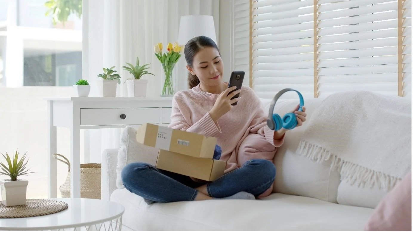 App MBBank - Đón đầu công nghệ với tính năng xác thực bằng khuôn mặt - Ảnh 1. App MBBank - Đón đầu công nghệ với tính năng xác thực bằng khuôn mặt - Ảnh 1.