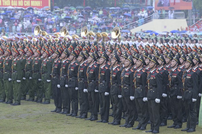Cập nhật: Lễ diễu binh hào hùng chưa từng có trong lịch sử với 12.000 người, 12 máy bay ở Điện Biên Phủ- Ảnh 4.