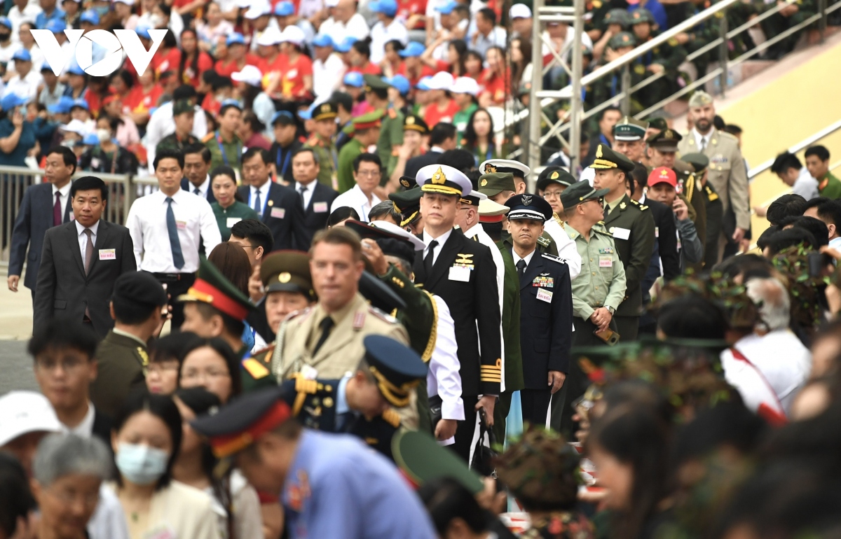 Cập nhật: Lễ diễu binh hào hùng chưa từng có trong lịch sử với 12.000 người, 12 máy bay ở Điện Biên Phủ- Ảnh 10.