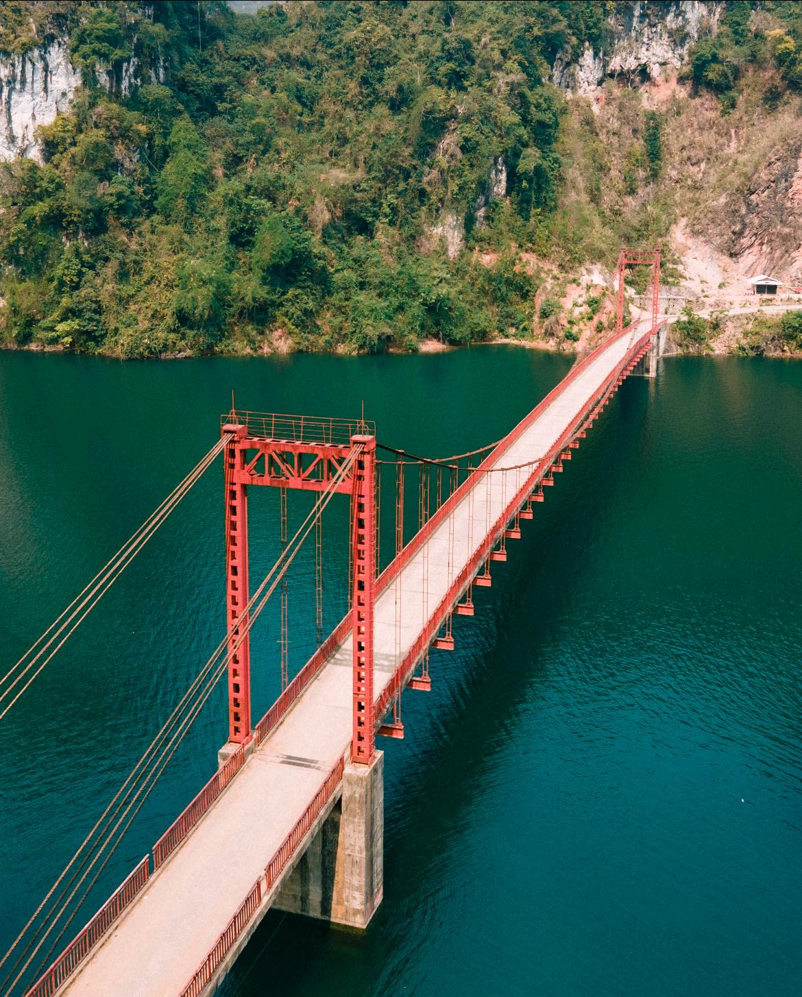 Phát hiện cây cầu treo đẹp như tranh vẽ giữa núi rừng Điện Biên, nhiều người không ngờ đây là khung cảnh tại Việt Nam- Ảnh 10.