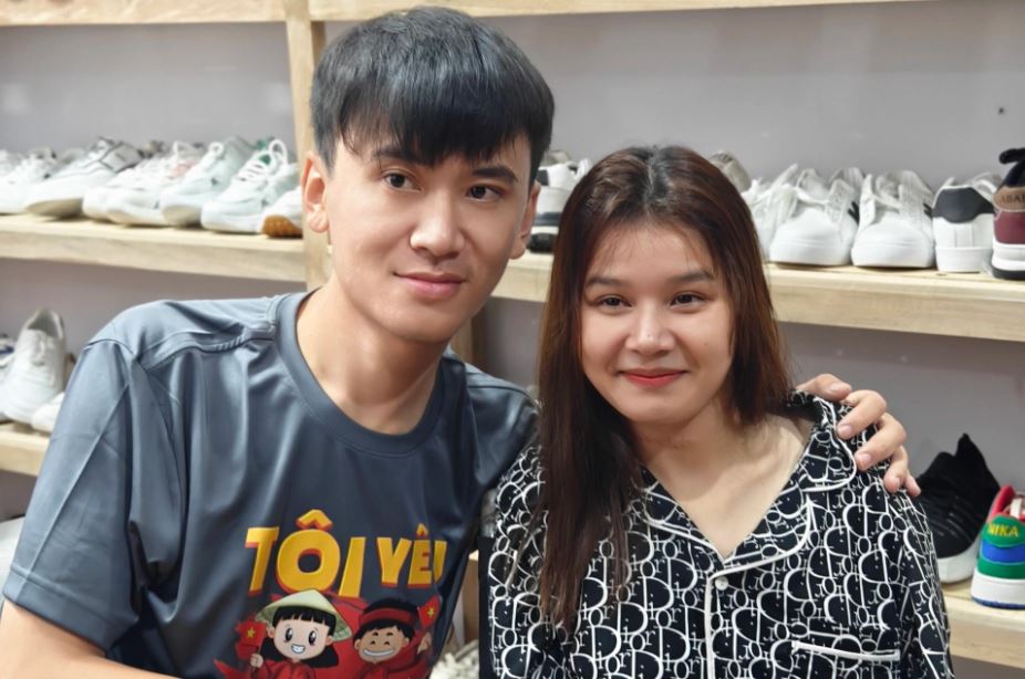 Mê cô gái bị liệt tứ chi, kỹ sư Trung Quốc bỏ việc nghìn đô, đóng cửa nhà riêng sang Việt Nam ở rể- Ảnh 3. Mê cô gái bị liệt tứ chi, kỹ sư Trung Quốc bỏ việc nghìn đô, đóng cửa nhà riêng sang Việt Nam ở rể- Ảnh 3.