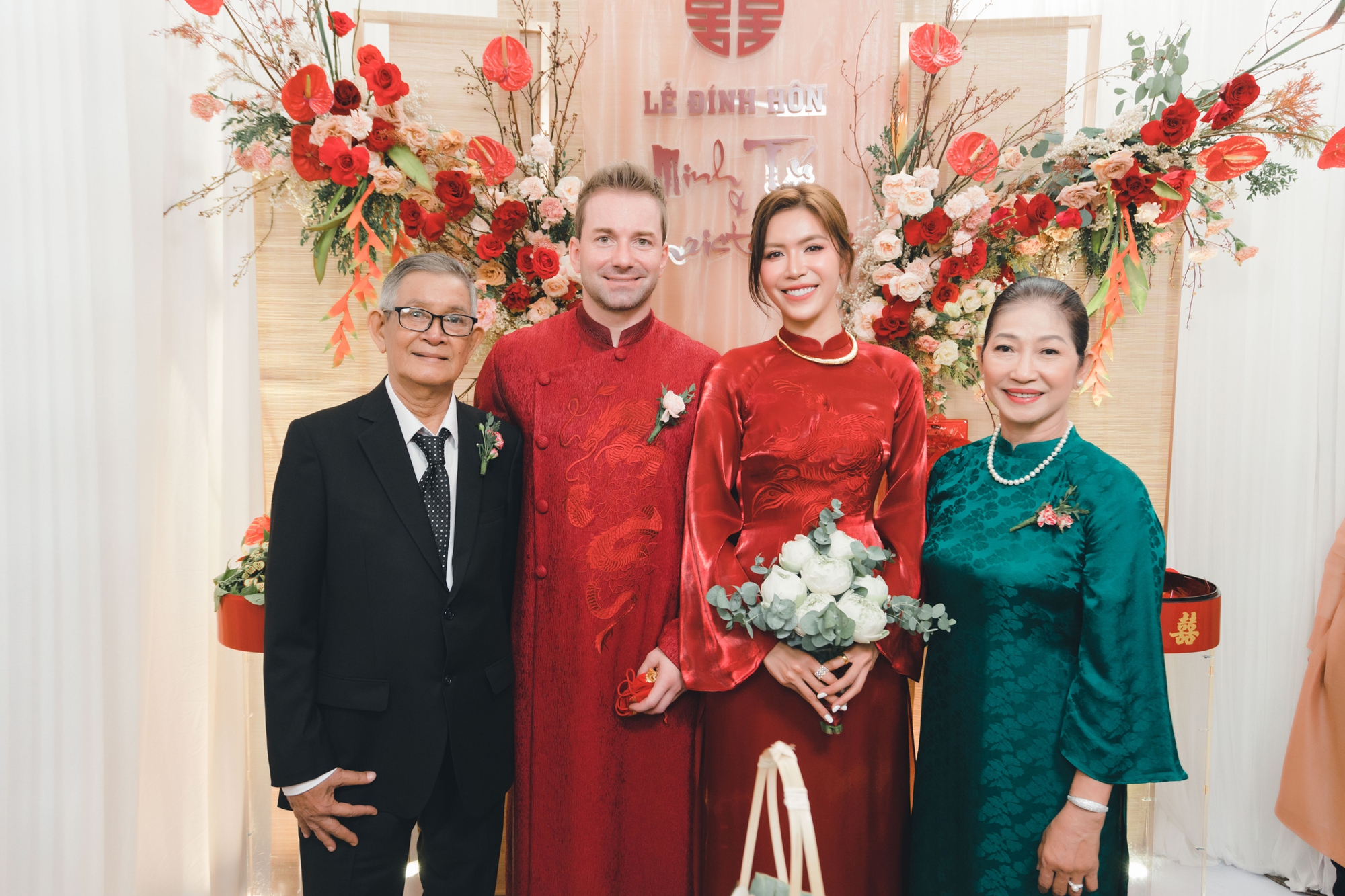 Minh Tú lần đầu chia sẻ đám hỏi bí mật: Quyết định tổ chức sau 1 tin nhắn, lý do người bố quá cố không chịu may đồ mới gây xót xa - Ảnh 8.