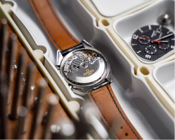 Địa chỉ lau dầu đồng hồ cơ uy tín Hà Nội- Ảnh 6. Địa chỉ lau dầu đồng hồ cơ uy tín Hà Nội- Ảnh 6.