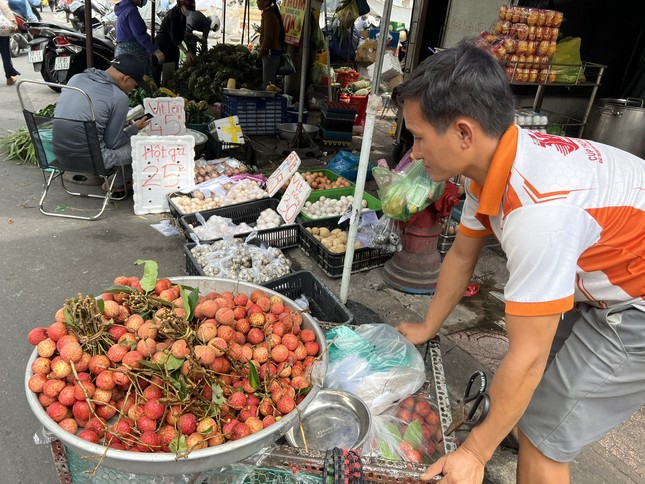 Vải thiều mất mùa, giá tăng chóng mặt- Ảnh 3.