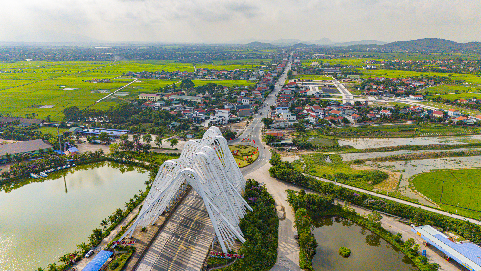 Toàn cảnh 7 thành phố của Quảng Ninh trong tương lai, nơi thu hút tỷ USD, nơi thu ngân sách cao nhất cả nước- Ảnh 10.