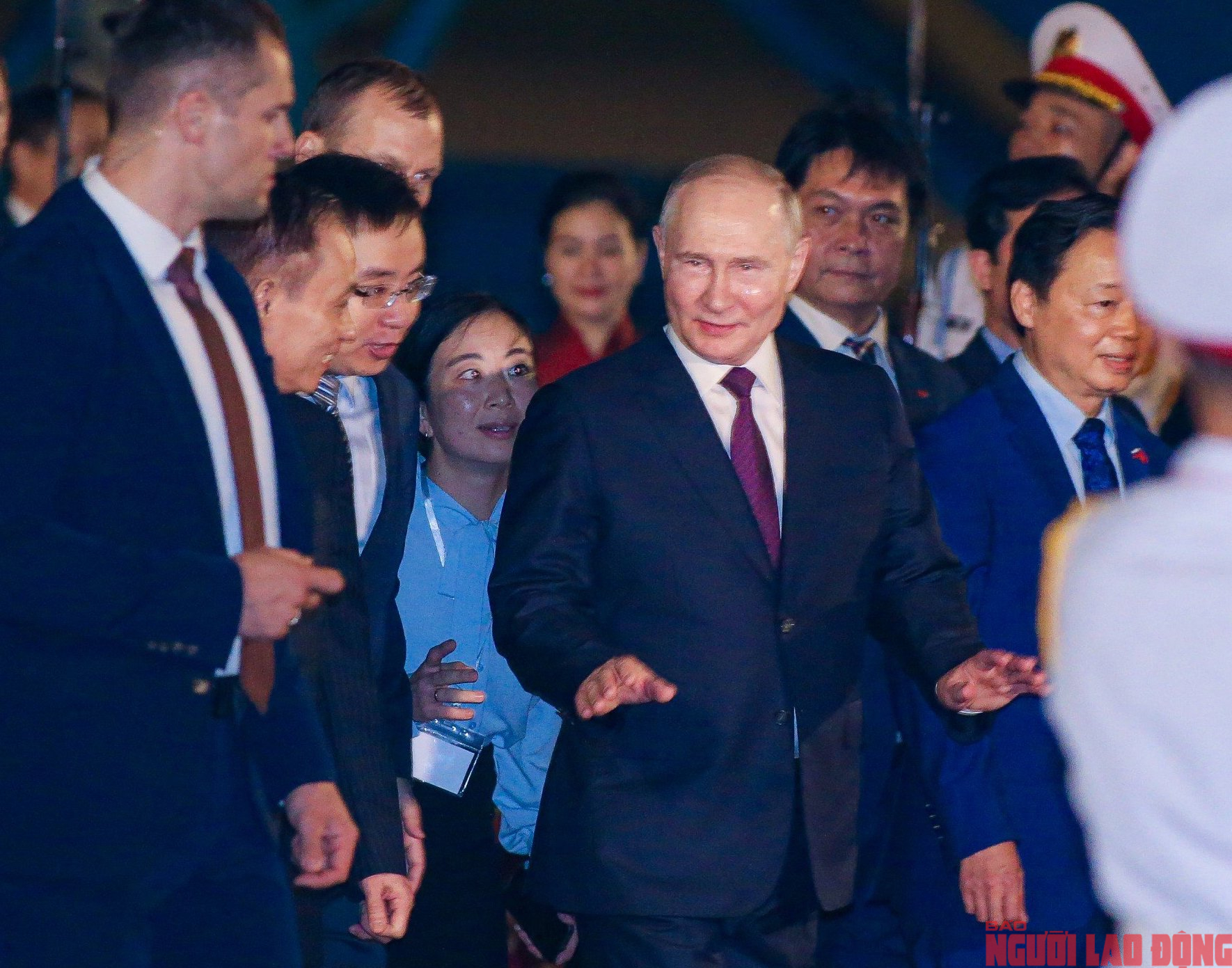 Tổng thống Nga Vladimir Putin đến Hà Nội- Ảnh 9.