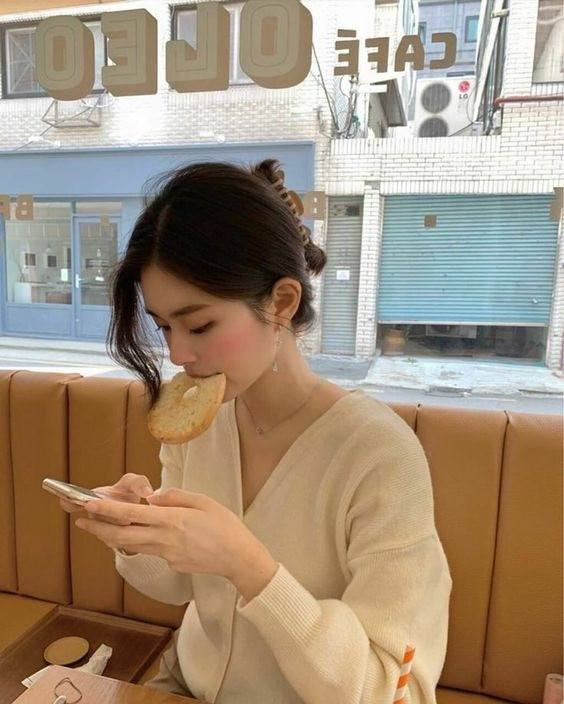 GenZ đầu tư chứng khoán: Hướng tới tự do tài chính, quan trọng là tham gia thị trường càng sớm càng tốt- Ảnh 2. GenZ đầu tư chứng khoán: Hướng tới tự do tài chính, quan trọng là tham gia thị trường càng sớm càng tốt- Ảnh 2.