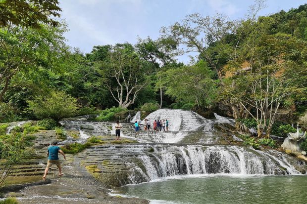 Có một thác nước trong xanh giữa núi rừng Lạng Sơn, được du khách ngợi ca là “nàng tiên nữ xứ Lạng- Ảnh 5.