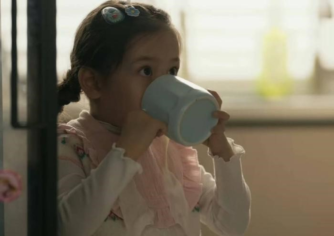 Riêng việc không mắc tật xấu 90% phụ huynh đều "dính" này đã đủ chứng minh: Hoàng Diệc Mai là người mẹ tốt nhất trên thế giới!- Ảnh 1.