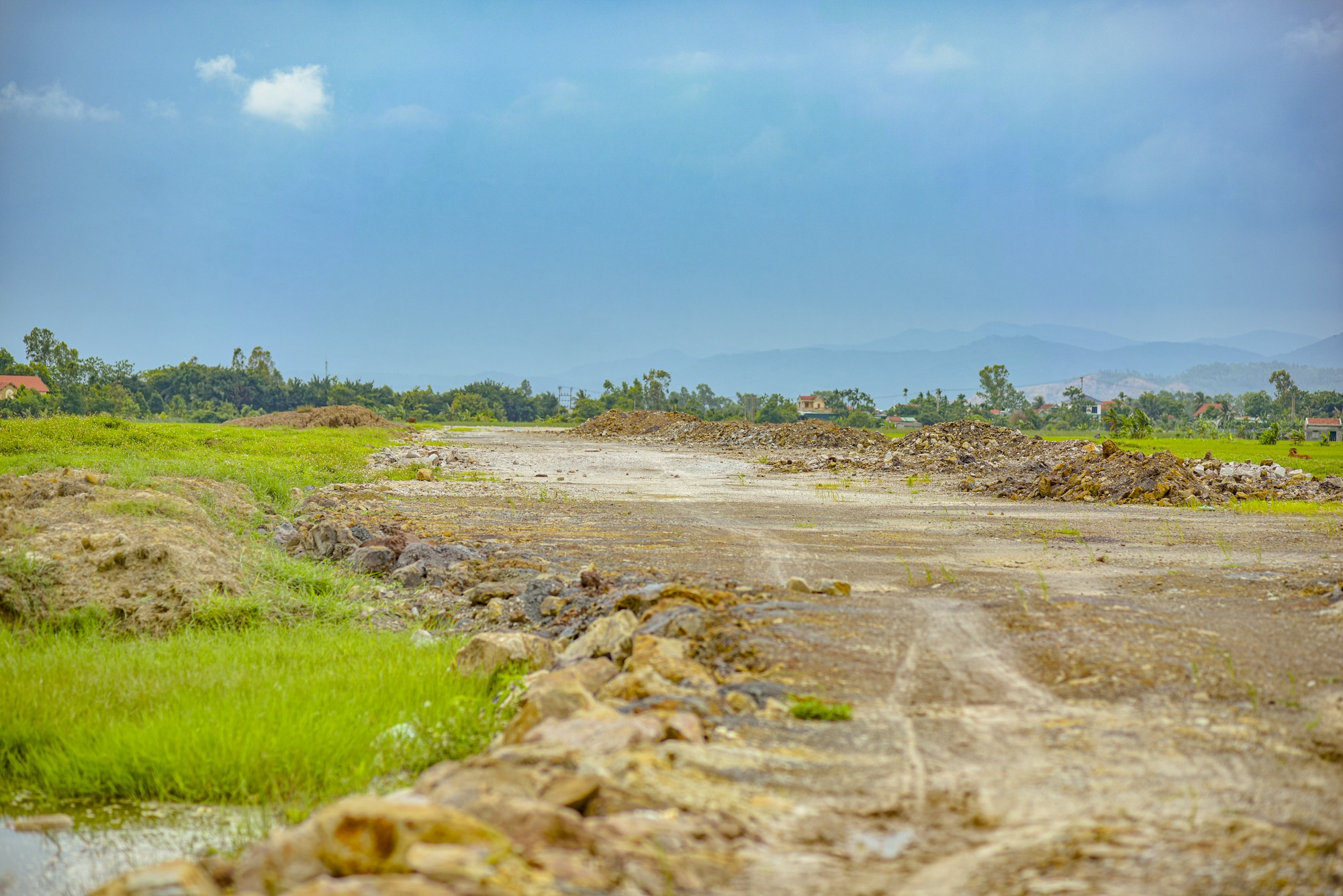 Toàn cảnh tuyến đường 2.100 tỷ nối cao tốc đắt nhất Việt Nam với khu công nghiệp tỷ USD ở tỉnh biên giới giáp Trung Quốc- Ảnh 9. Toàn cảnh tuyến đường 2.100 tỷ nối cao tốc đắt nhất Việt Nam với khu công nghiệp tỷ USD ở tỉnh biên giới giáp Trung Quốc- Ảnh 9.