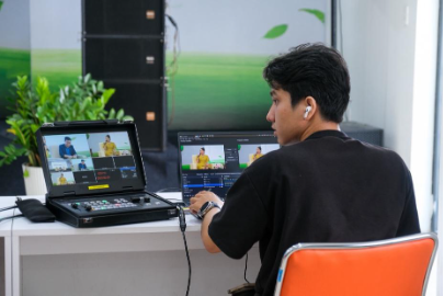 Nam sinh Trường ĐH FPT Cần Thơ lập agency kiếm hàng chục triệu mỗi tháng- Ảnh 2. Nam sinh Trường ĐH FPT Cần Thơ lập agency kiếm hàng chục triệu mỗi tháng- Ảnh 2.