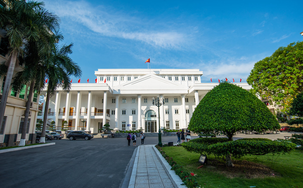 1 ngôn ngữ có hơn 1,1 tỷ người sử dụng nhưng không cạnh tranh như tiếng Anh, được đào tạo rộng rãi tại Việt Nam: Học xong tha hồ chọn việc, thu nhập tới 30 triệu/ tháng- Ảnh 3. 1 ngôn ngữ có hơn 1,1 tỷ người sử dụng nhưng không cạnh tranh như tiếng Anh, được đào tạo rộng rãi tại Việt Nam: Học xong tha hồ chọn việc, thu nhập tới 30 triệu/ tháng- Ảnh 3.