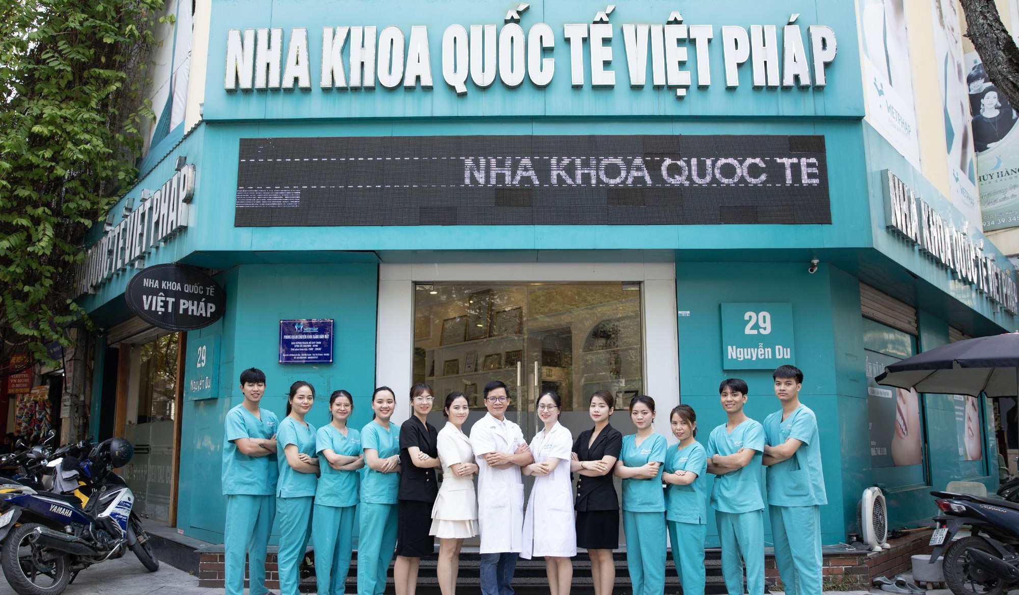 15 năm xây dựng và khẳng định thương hiệu Nha khoa Quốc Tế Việt Pháp- Ảnh 2.