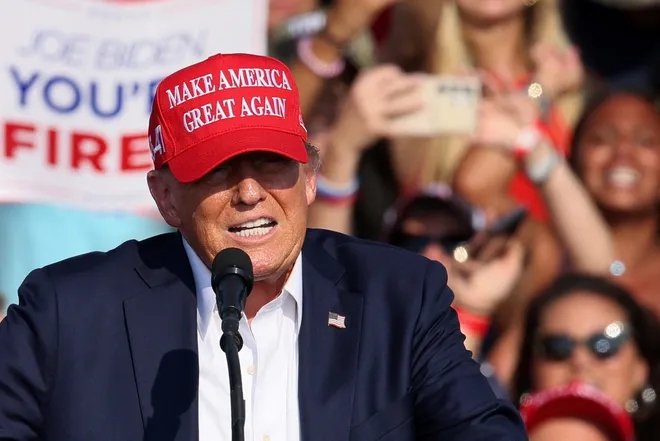 Chưa đầy 2 ngày sau khi bị ám sát hụt, tài sản của Cựu Tổng thống Donald Trump tăng mạnh- Ảnh 5. Chưa đầy 2 ngày sau khi bị ám sát hụt, tài sản của Cựu Tổng thống Donald Trump tăng mạnh- Ảnh 5.