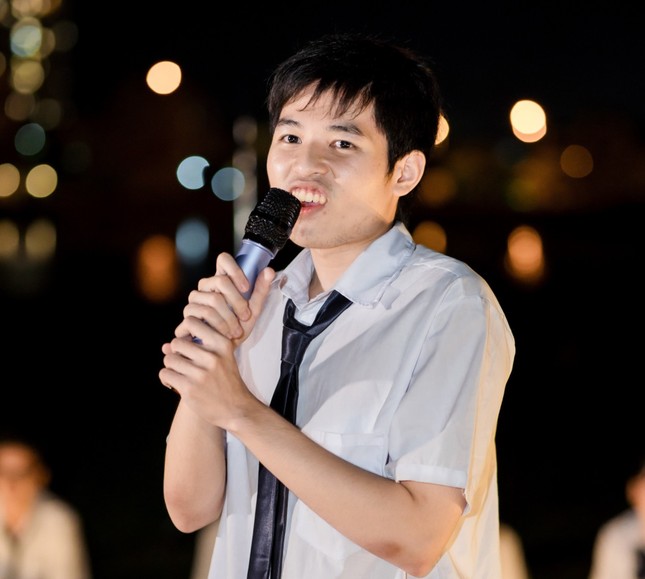 Đạt điểm gần tuyệt đối, Thủ khoa toàn quốc khối A1 tự nhận mình…'khờ'- Ảnh 2. Đạt điểm gần tuyệt đối, Thủ khoa toàn quốc khối A1 tự nhận mình…'khờ'- Ảnh 2.