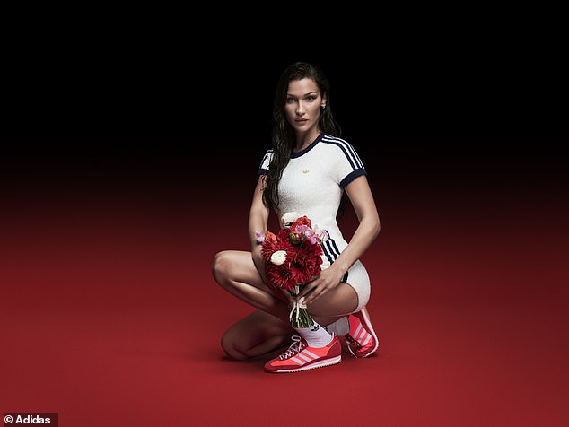 adidas lao đao khi chọn Bella Hadid làm gương mặt đại diện cho mẫu giày kỷ niệm Olympic, lý do vì sao?- Ảnh 1.