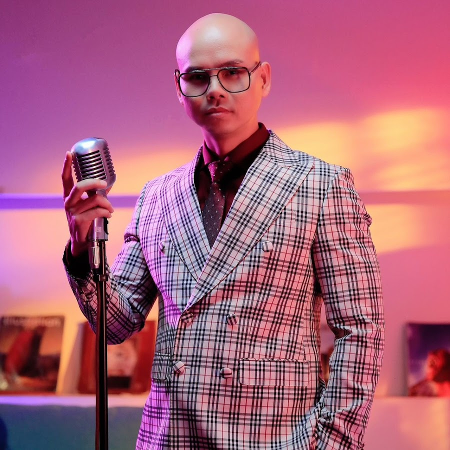 photo-1719977525847 photo-1719977525847